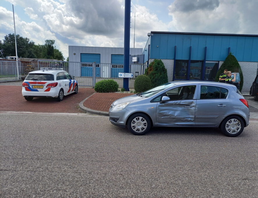 Auto’s Beschadigd Na Aanrijding Op Industriepark Leek | InfoLeek